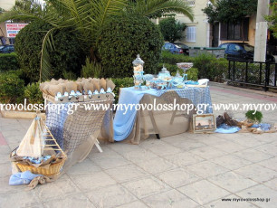 Τραπέζι Βιβλίου Ευχών με Κεράσματα και Γλυκά - Candy Bar, μαζί με την παρουσίαση των μπομπονιέρων, οργάνωση και διακόσμηση βάπτισης ΜΥΡΟΒΟΛΟΣ στην Αγία Αικατερίνη στο Ίλιον