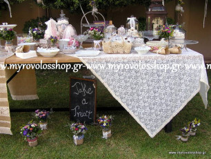 Candy Bar και Βιβλίο ευχών στο Golf Γλυφάδας, Candy Bar και Βιβλίο ευχών στο Golf Γλυφάδας σε BOHO style με βαζάκια από αγριολούλουδα